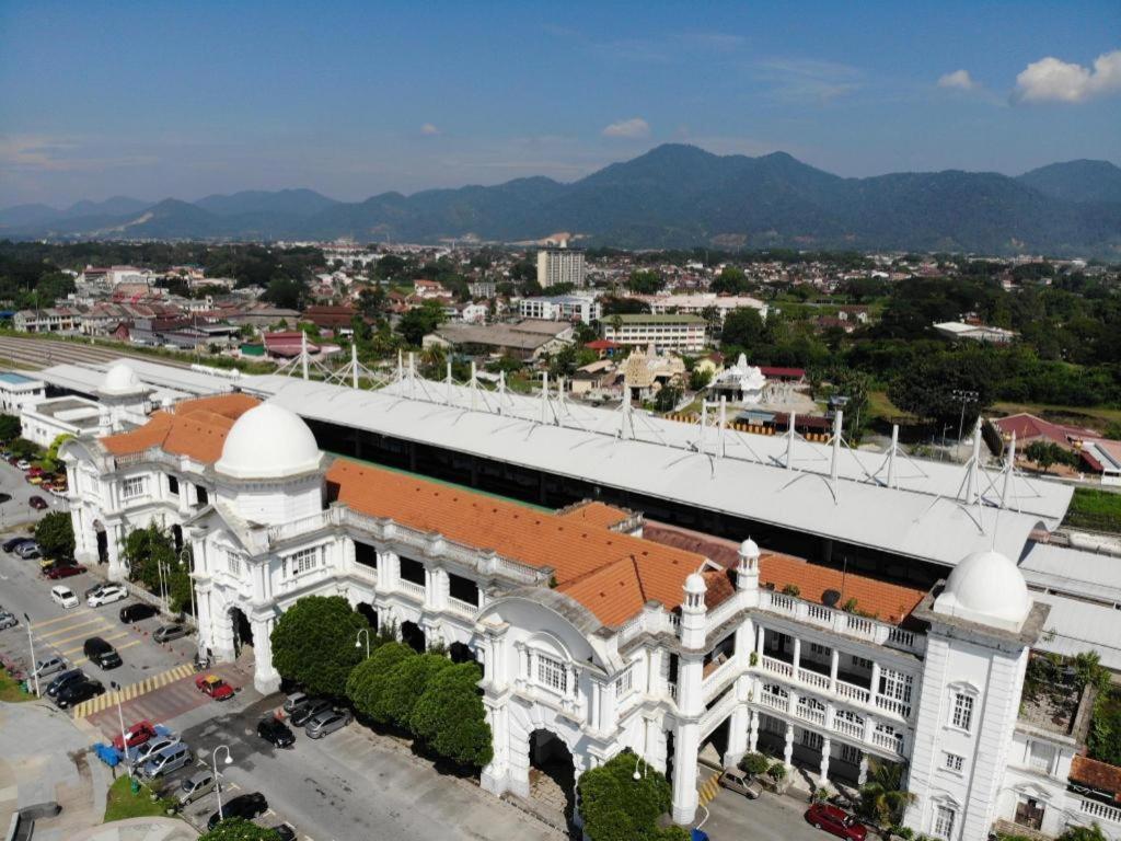 Oyo 90643 Gks Hotel Seremban Exterior photo