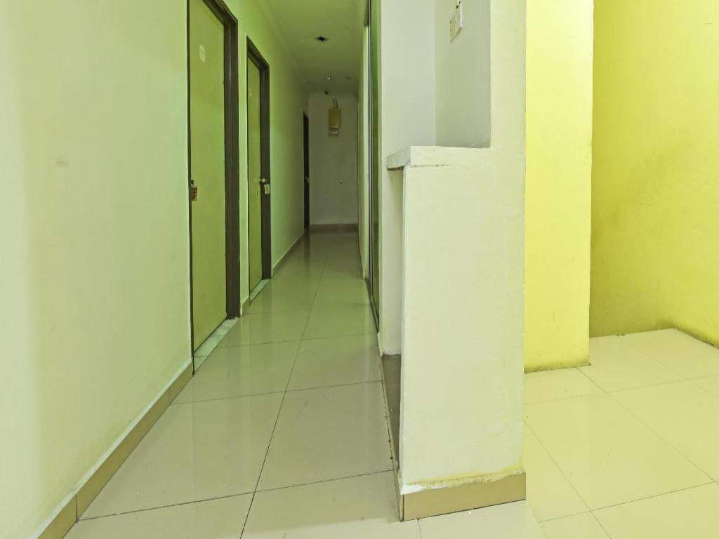Oyo 90643 Gks Hotel Seremban Exterior photo