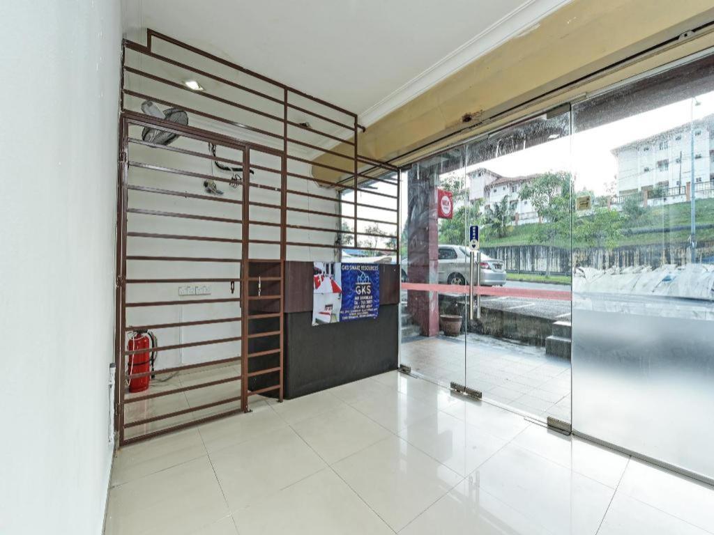 Oyo 90643 Gks Hotel Seremban Exterior photo
