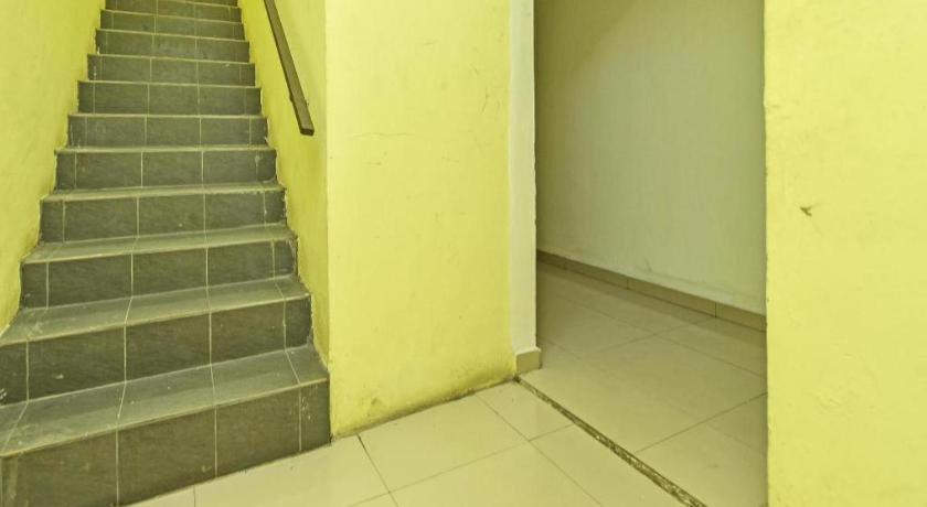 Oyo 90643 Gks Hotel Seremban Exterior photo